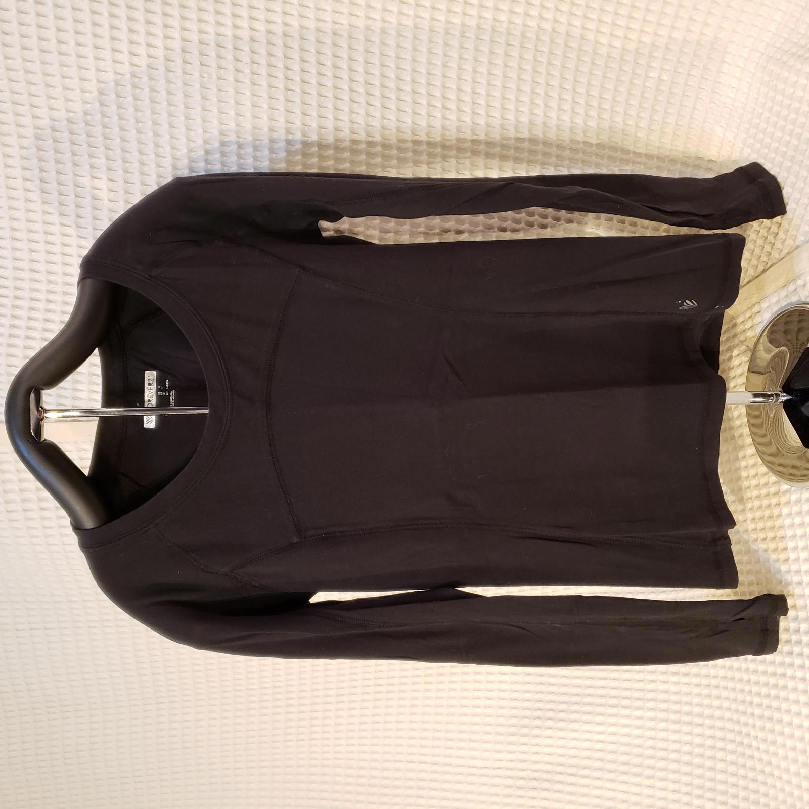 Forever 21 Black Long Sleeve Women's Top, Size M